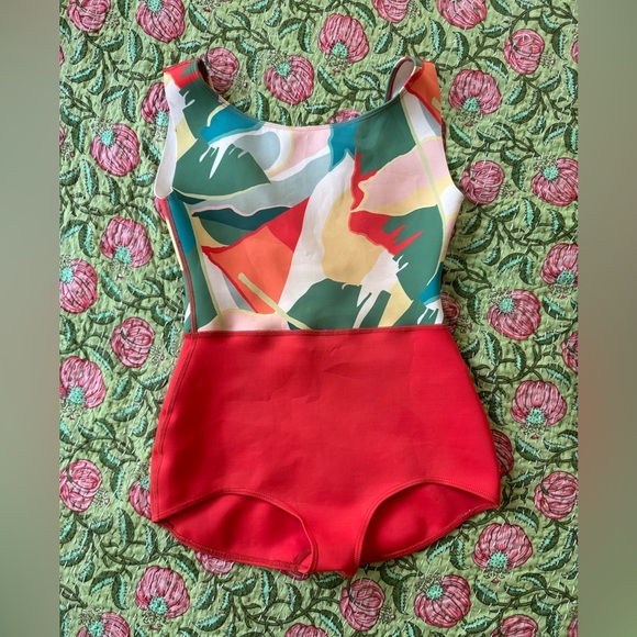 Seea swim suit - Picture 2 of 3